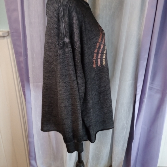 C & C California brindle gray multicolored graphic t-shirt size 1X - Picture 8 of 8